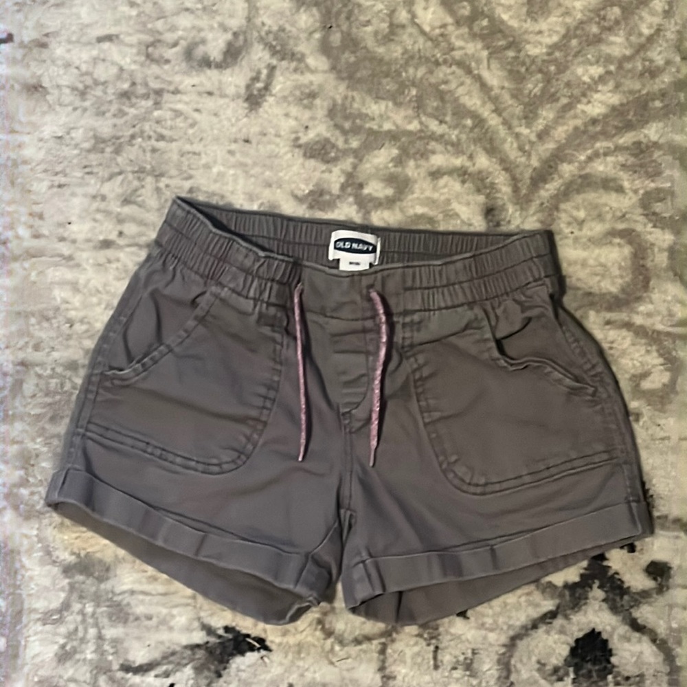Old Navy Grey shorts. Youth size 8.